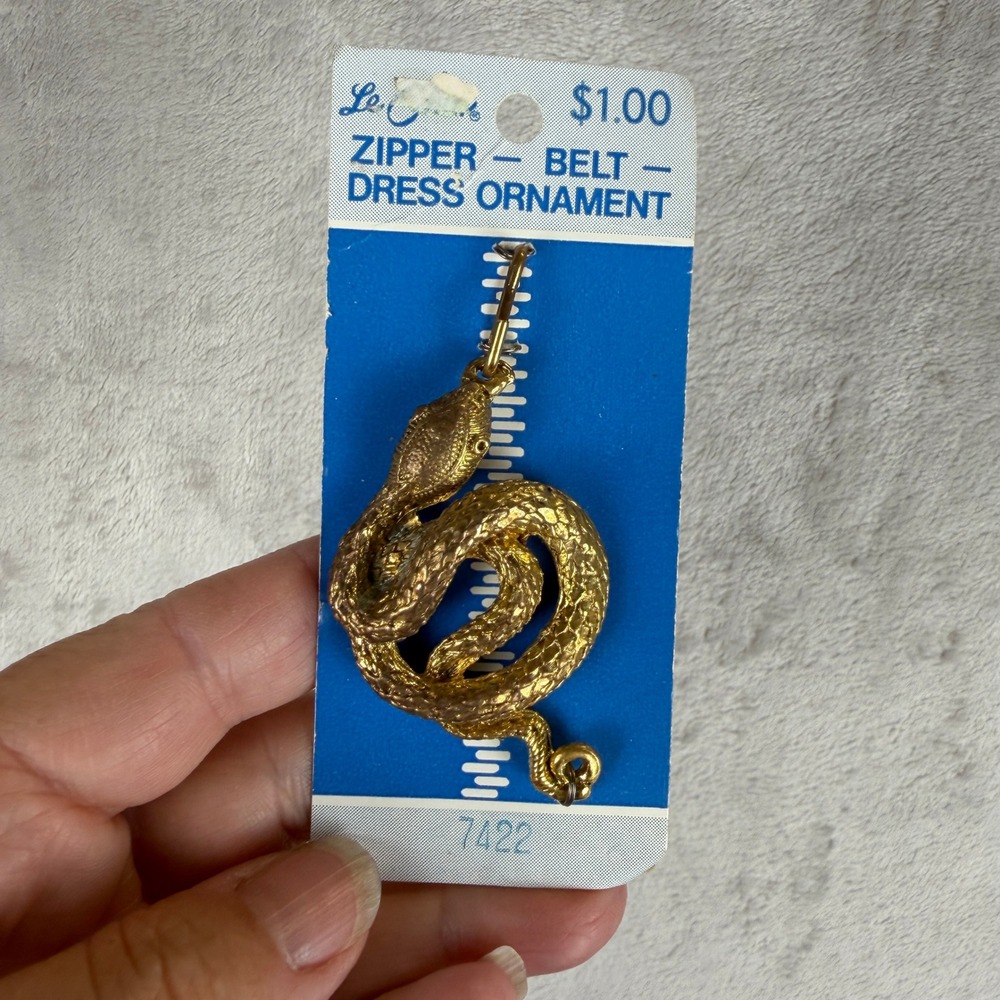 Vintage Le Chic Gold Snake Zipper Pull Belt Dress Ornament Serpent 7422 NOS